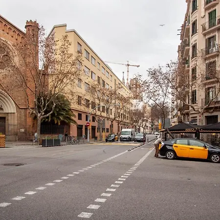 Zona Sagrada Familia Apartment